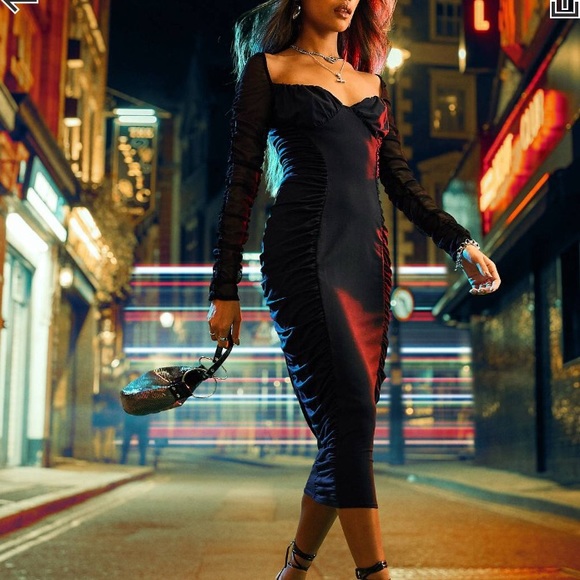 ASOS • Gorgeous Black Midi Dress with Sweetheart Neckline & Sheer Sleeves - Picture 5 of 11